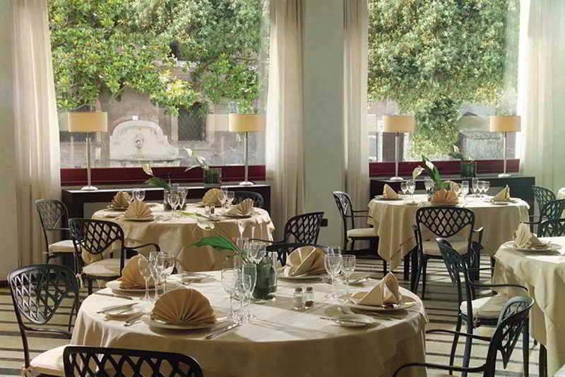 Hotell The Church Village 3*