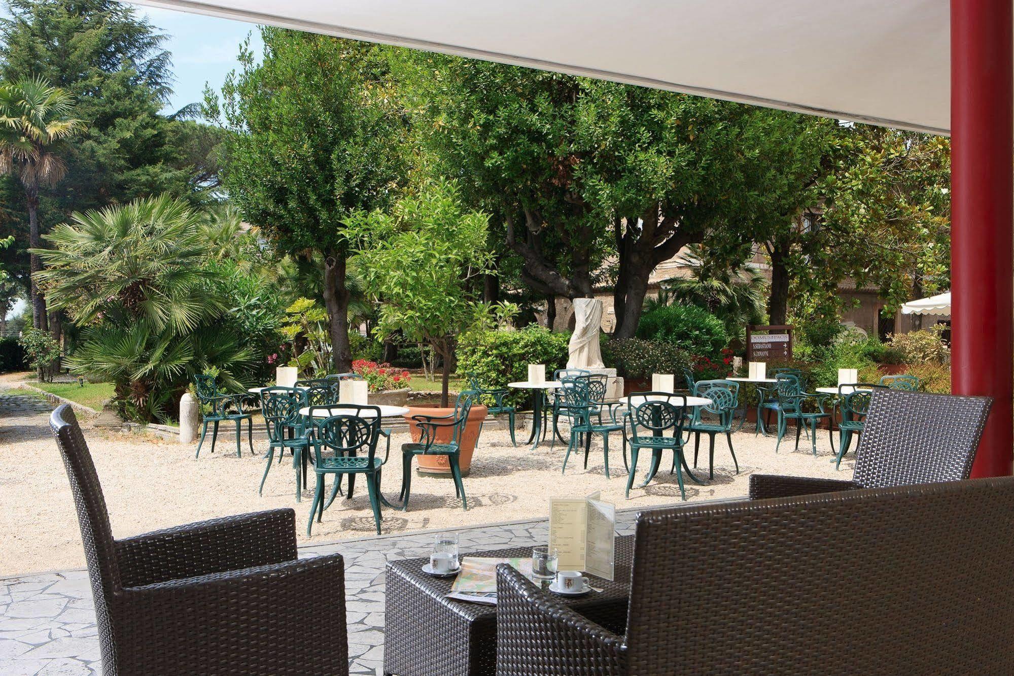 Hotell The Church Village